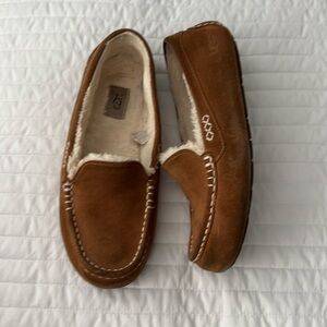 UGG Ansley Slippers in Chestnut